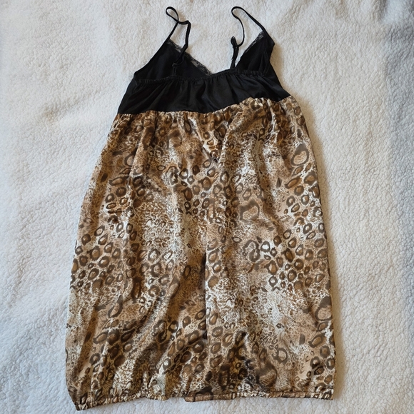 Asian Brand Animal Print Bow Dress - Picture 5 of 5